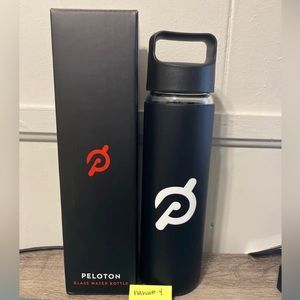 Peloton Glass Water Bottle Black Silicone Sleeve Screw Top New in Box 16oz